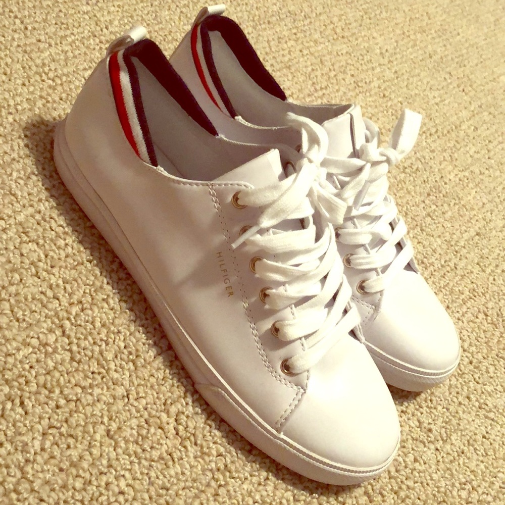 White Tommy Hilfliger
